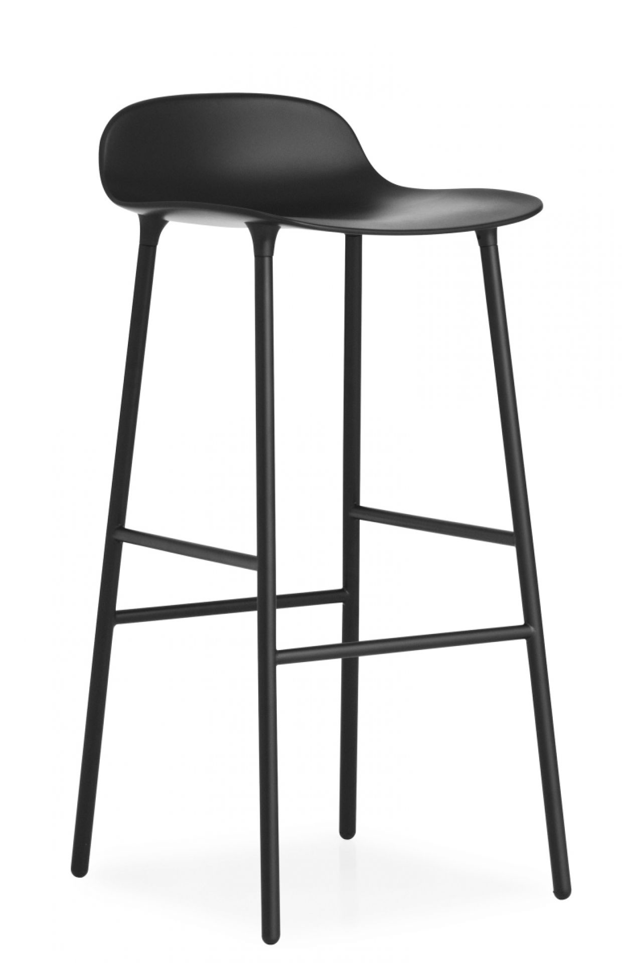 Schwarzer Form Barstool Barhocker von Normann Copenhagen mit Stahlgestell und ergonomischer Sitzfläche.
