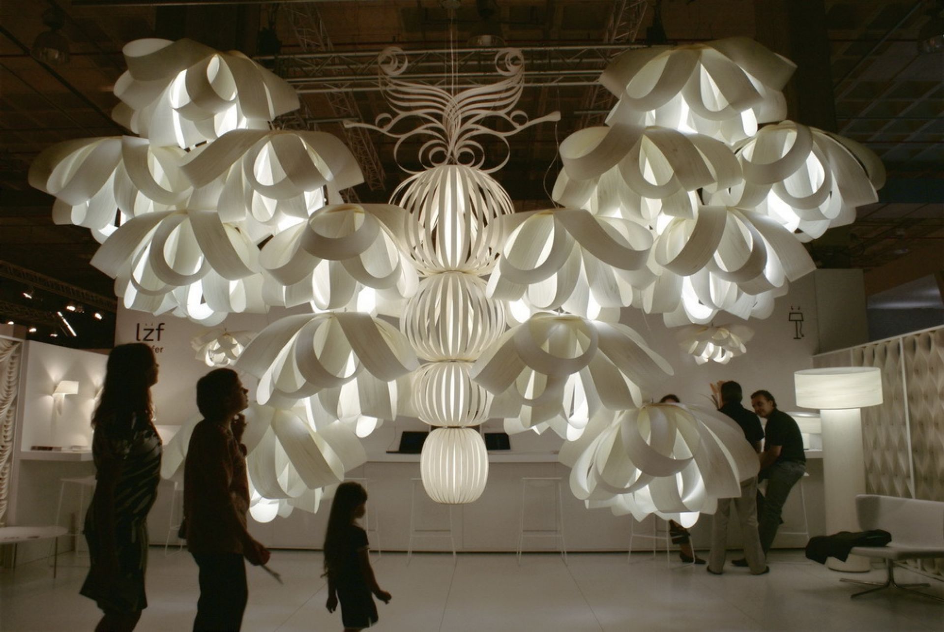 Agatha L Pendelleuchte LZF Lamps