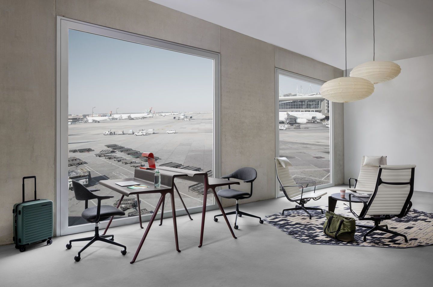 Aluminium Chair EA124 / EA 124 Sessel Vitra