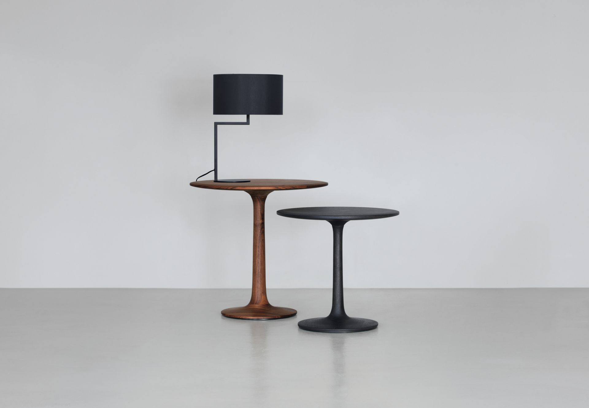 Neat Noon Tischleuchte Lichtgrau Zeitraum