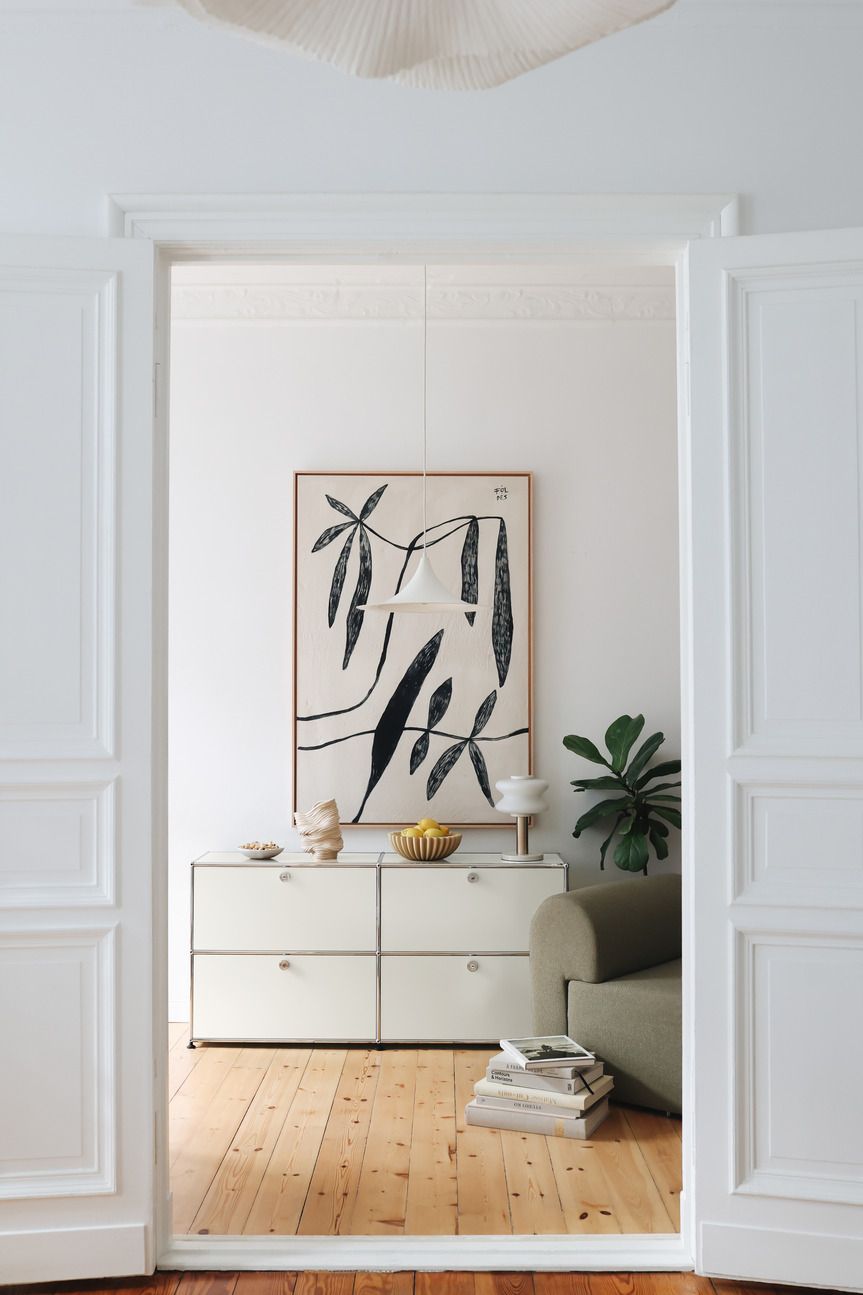 USM Haller Sideboard E2 mit 4 Klapptüren – reinorange