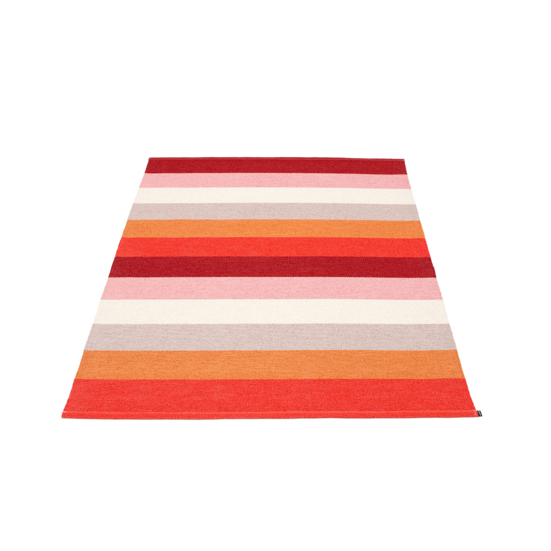 Pappelina Teppich Molly Sunset, gestreift in Rot, Orange, Rosa und Beige, 140x200 cm.