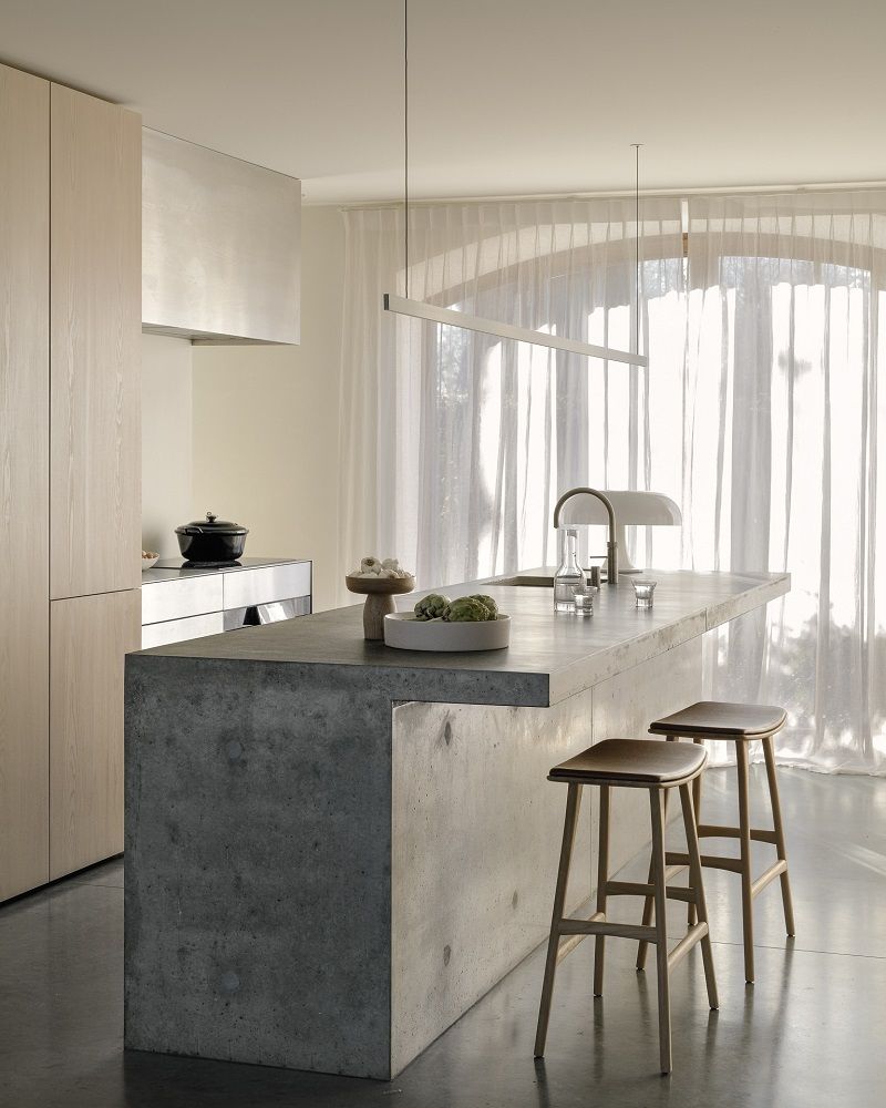 Osso Barhocker mit Sitzpolster Ethnicraft Eiche schwarz / Leder schwarz