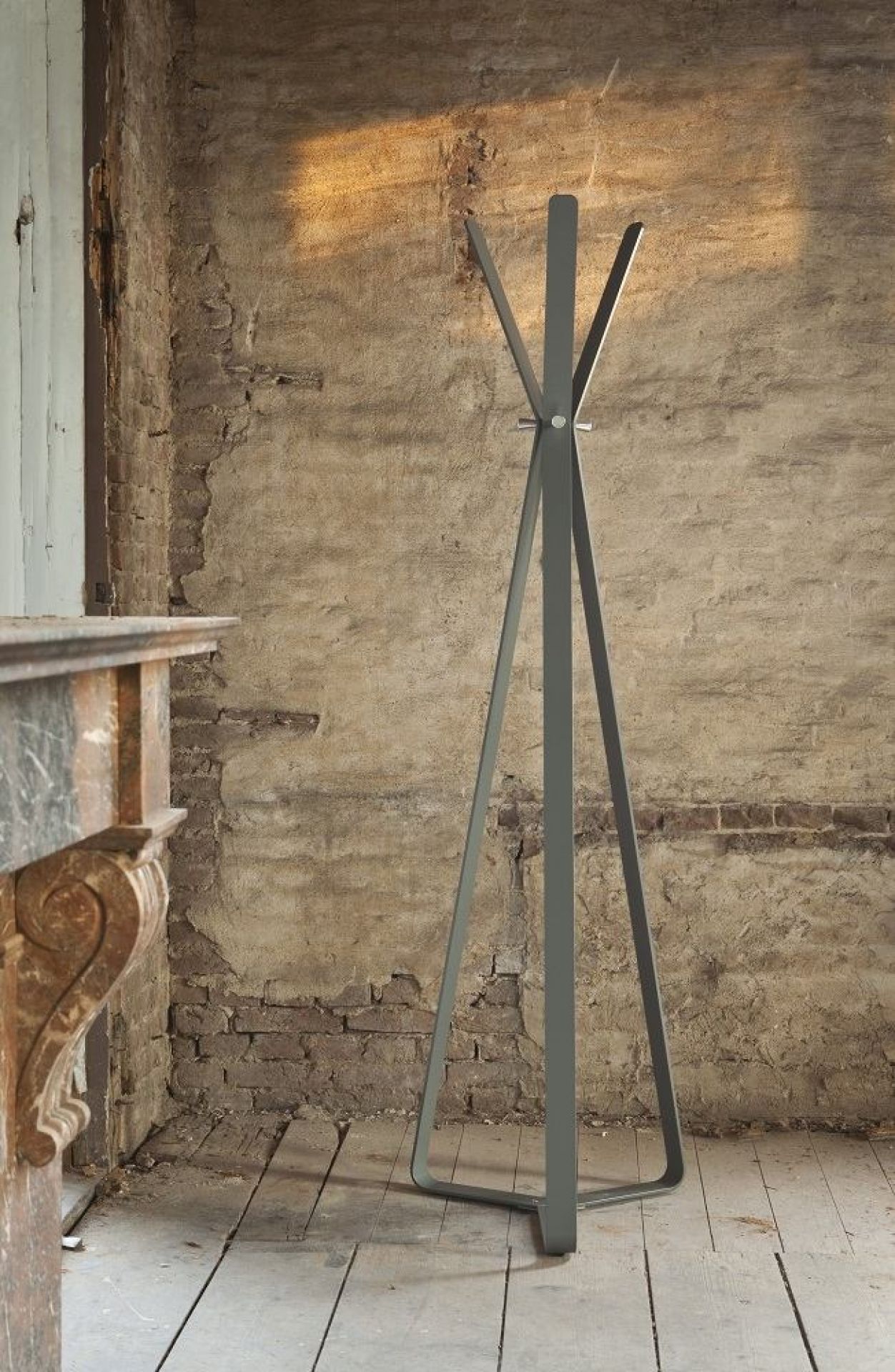 Bend Standgarderobe Cascando