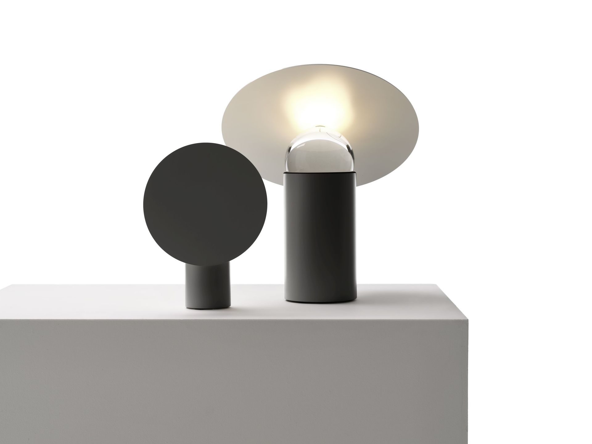 Era Tischleuchte weiß - small Mogg