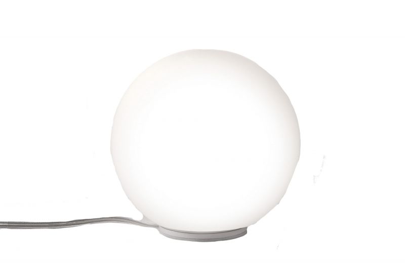 Weiße Dioscuri Tischleuchte von Artemide, kugelförmige Lampe für Nachttisch oder Schreibtisch.