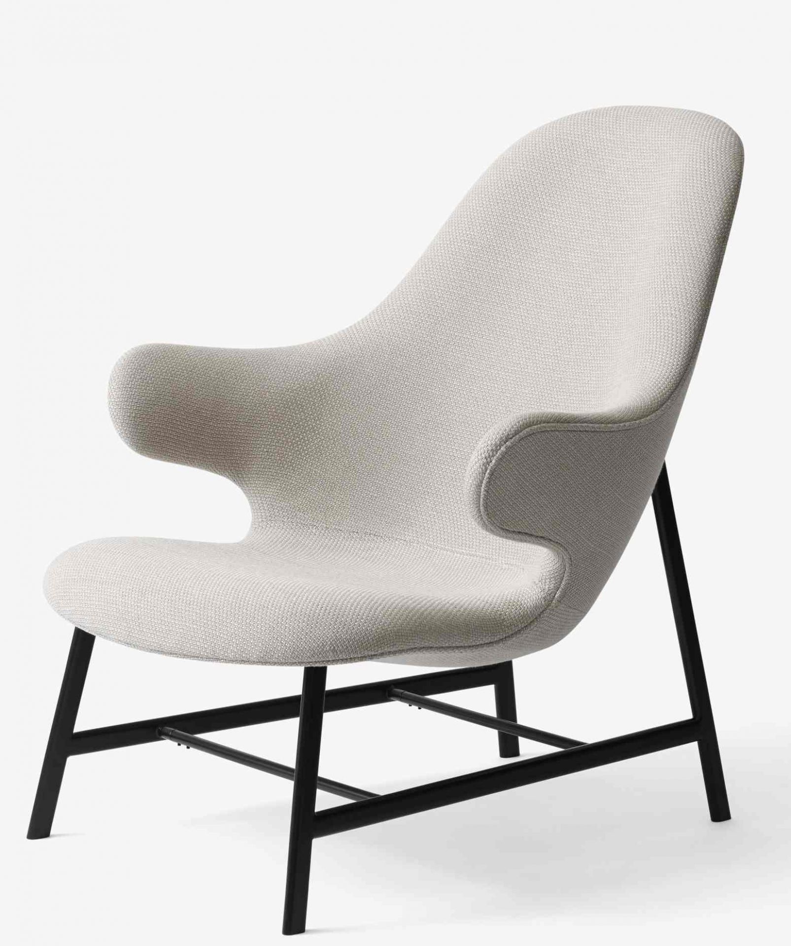 Catch Lounge Sessel von AndTradition, Stoffbezug in Beige, mit schwarzem Metallgestell.