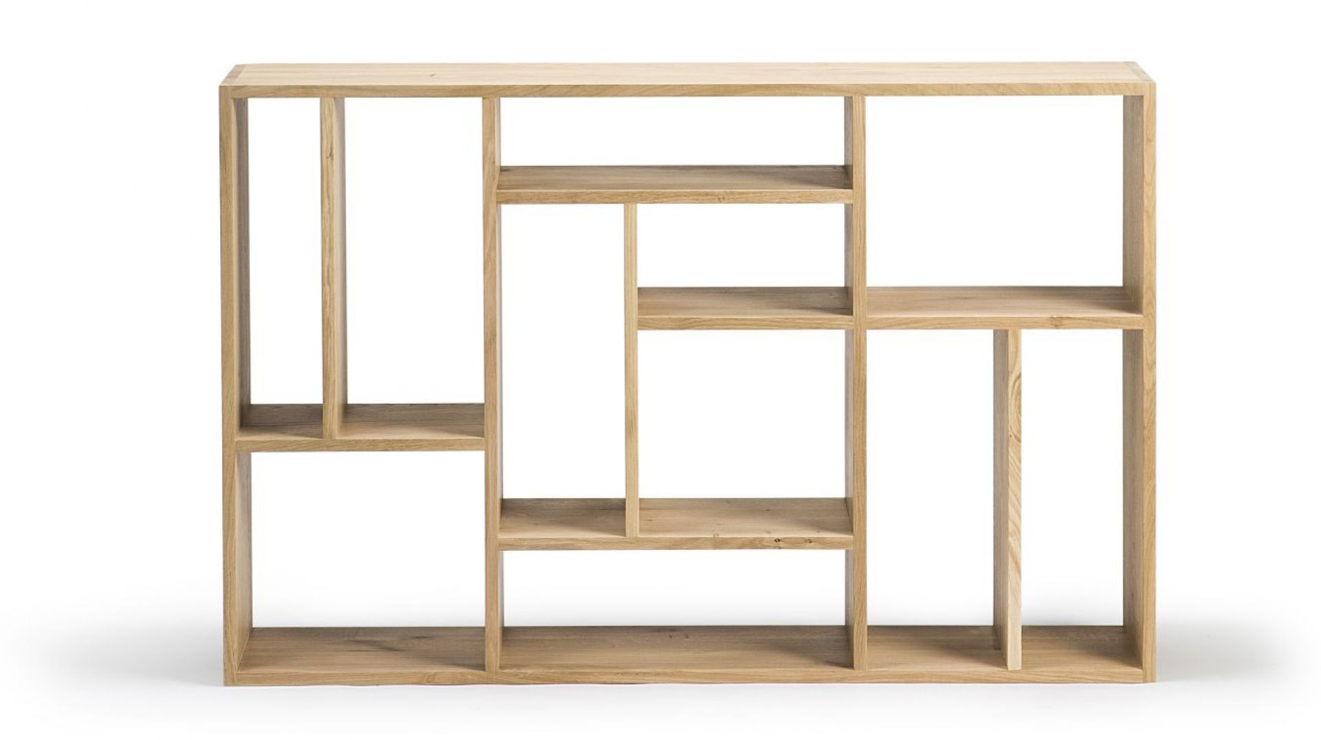 Ethnicraft Regal aus Eiche mit asymmetrischem Design, modernes Holzregal für Wohnzimmer und Büro.