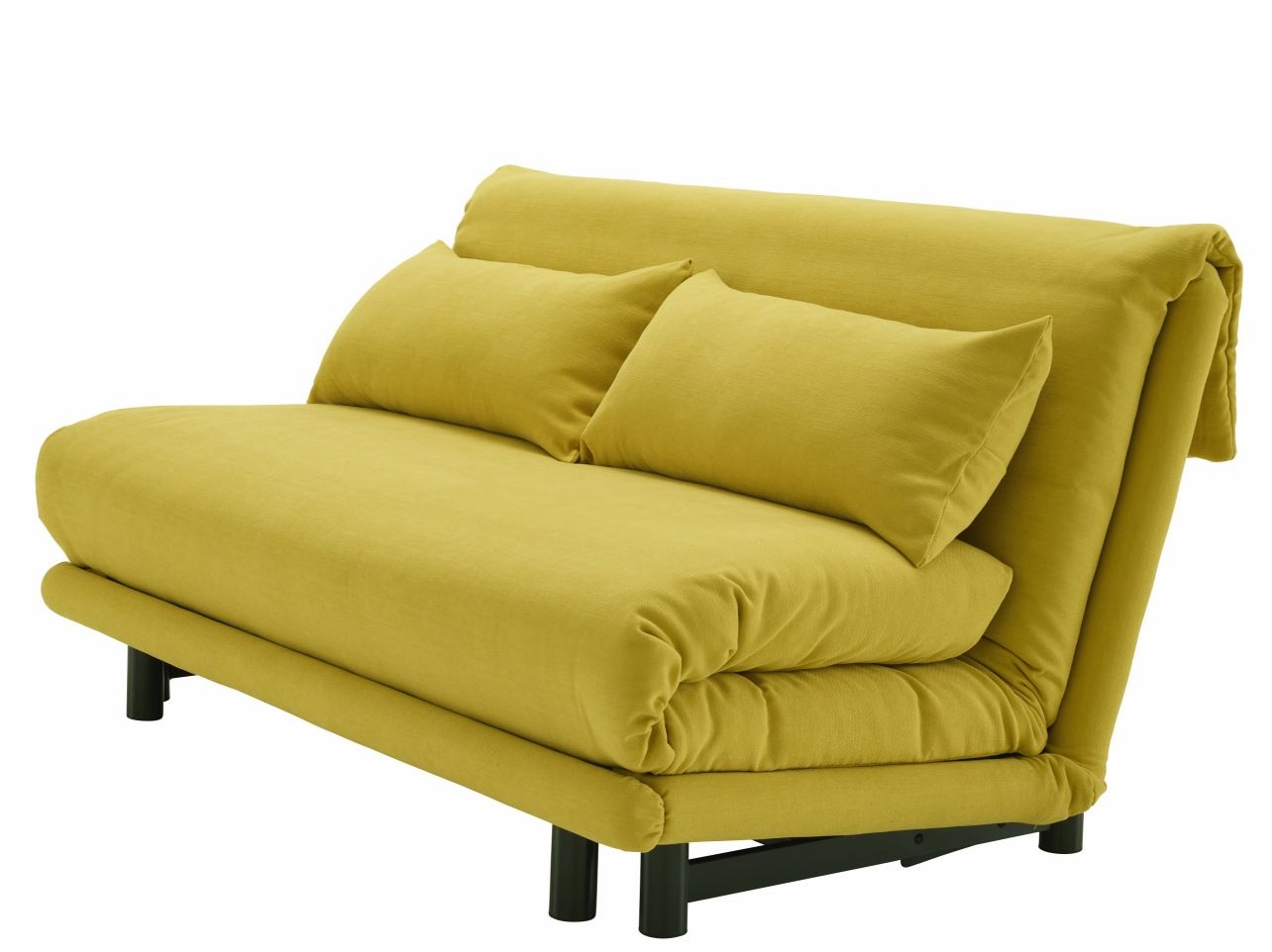 Multy First Schlafsofa in Safran: 3-Sitzer Sofa mit Keilkissen, modernes Design für Wohnzimmer.