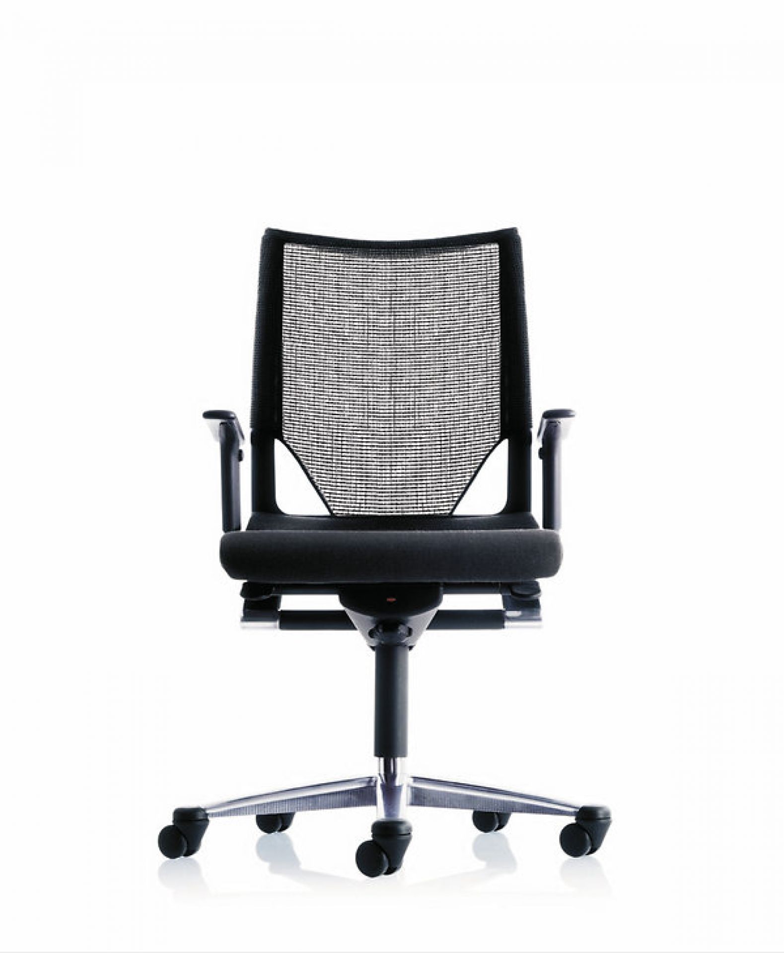 Schwarzer Wilkhahn Modus Drehstuhl mit Netzrücken und Sitzpolster, ergonomischer Bürostuhl für optimalen Komfort.