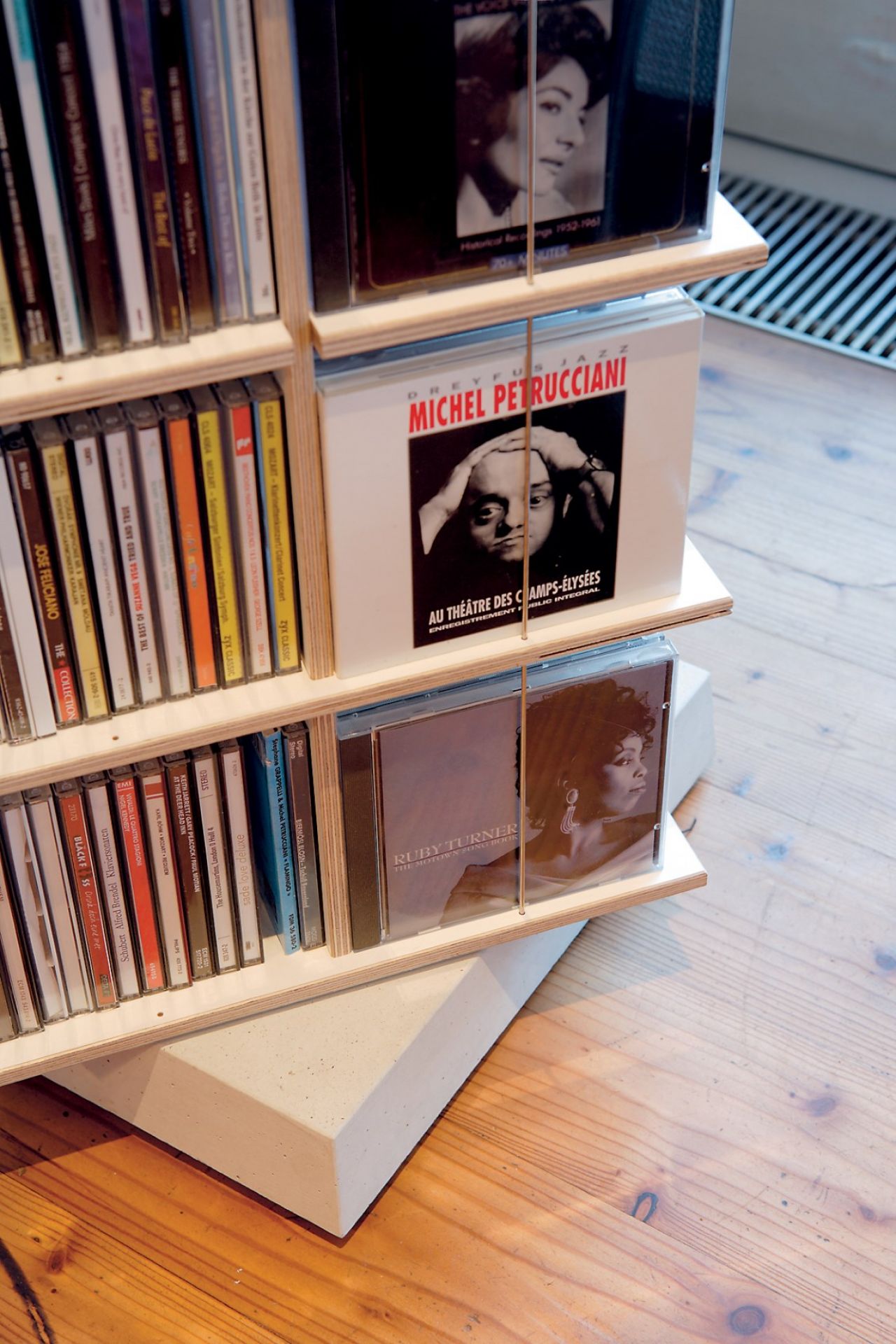 Musikstapler CD-Regal Nils Holger Moormann