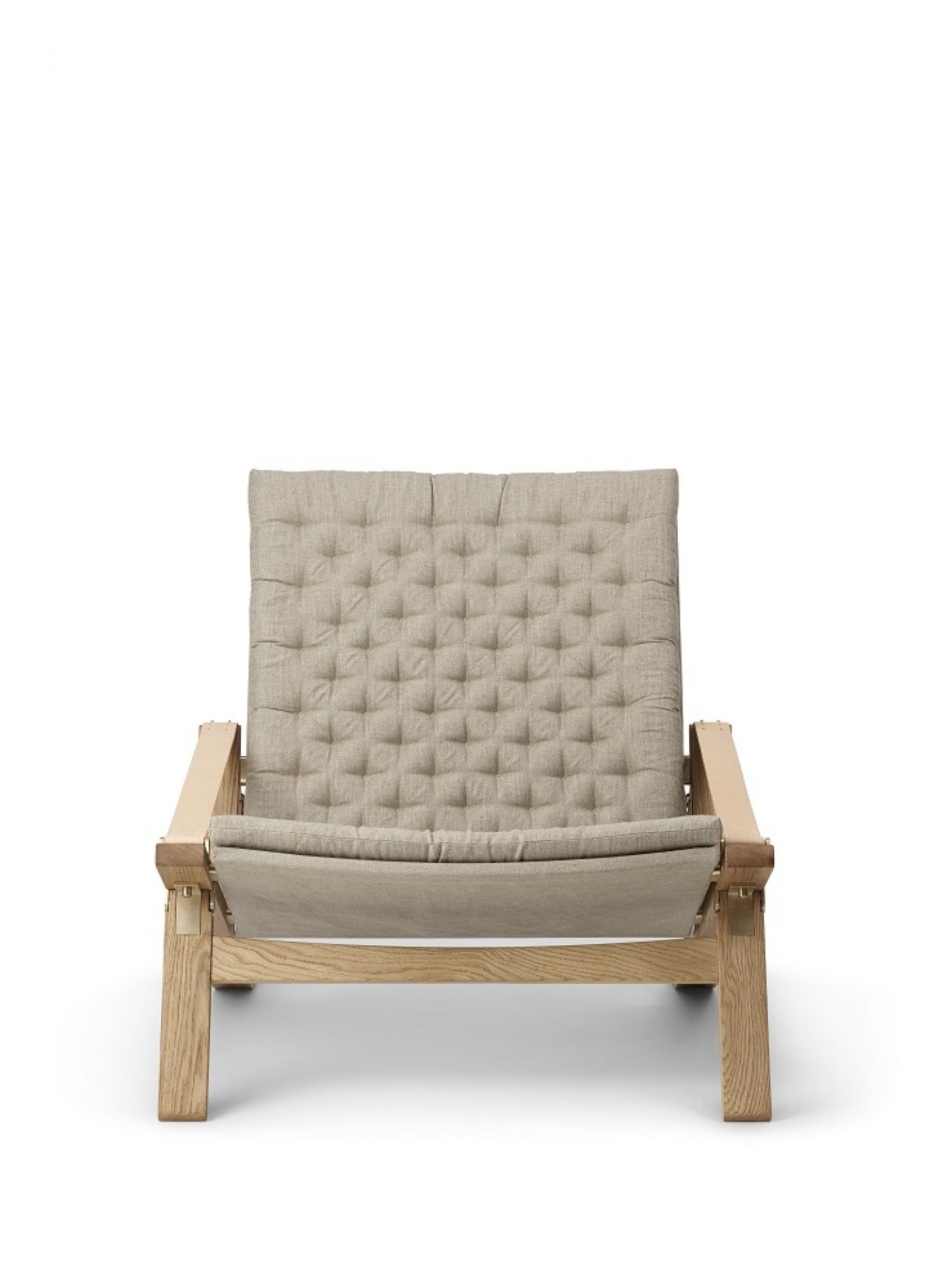FK11 Plico Chair Sessel von Carl Hansen & Søn, Frontansicht, Holzrahmen, beige Polsterung.
