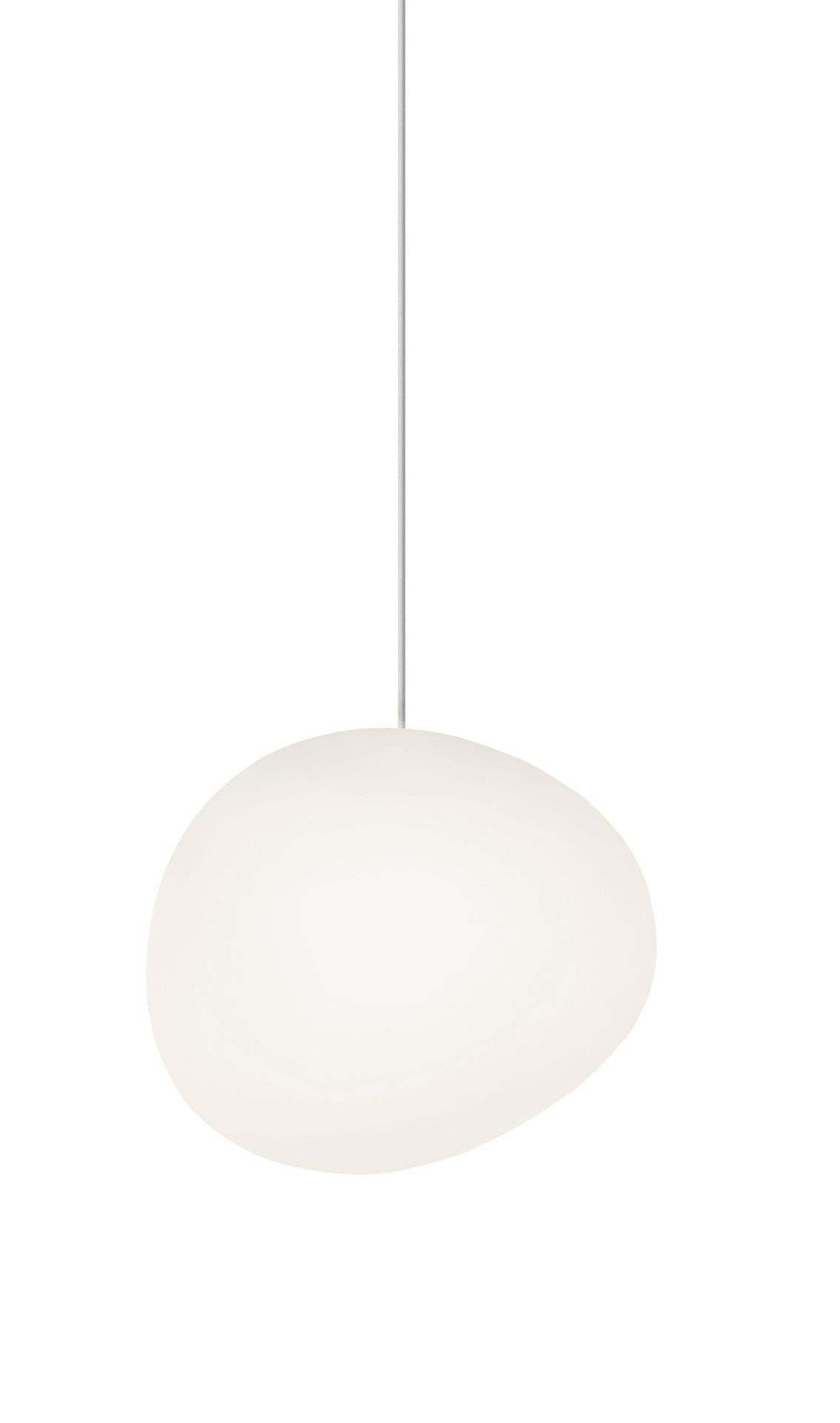 Weiße Gregg Pendelleuchte von Foscarini, modernes Design für Wohnzimmer und Esszimmer.