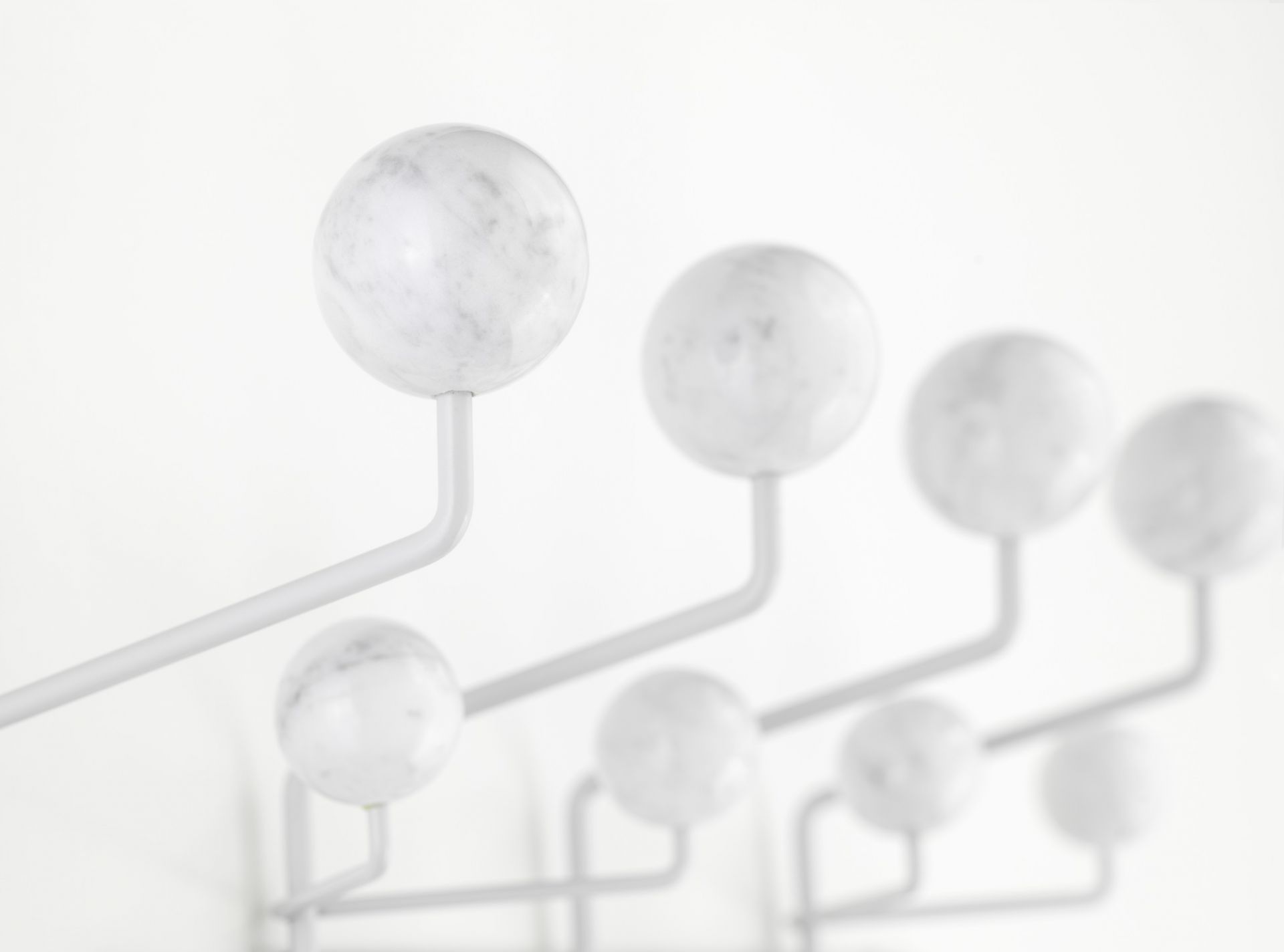 Eames Hang it all Garderobe Marmor Vitra LIMITED EDITION