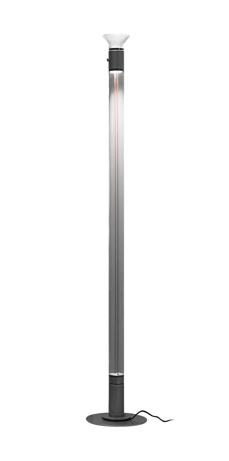 Dia Stehleuchte von Martinelli Luce: Moderne Stehlampe mit zylindrischem Design und indirektem Licht.