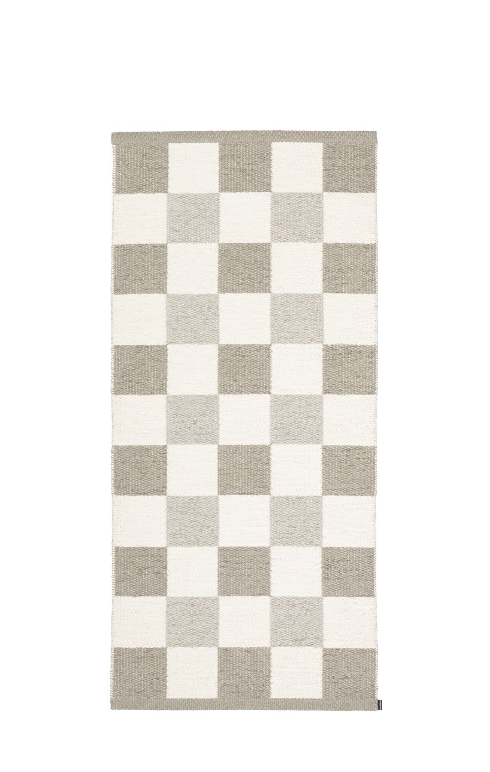 Pappelina Pix Teppich 70x160cm Dark Linen: Schachbrettmuster in Grau und Weiß, gewebter Teppich.