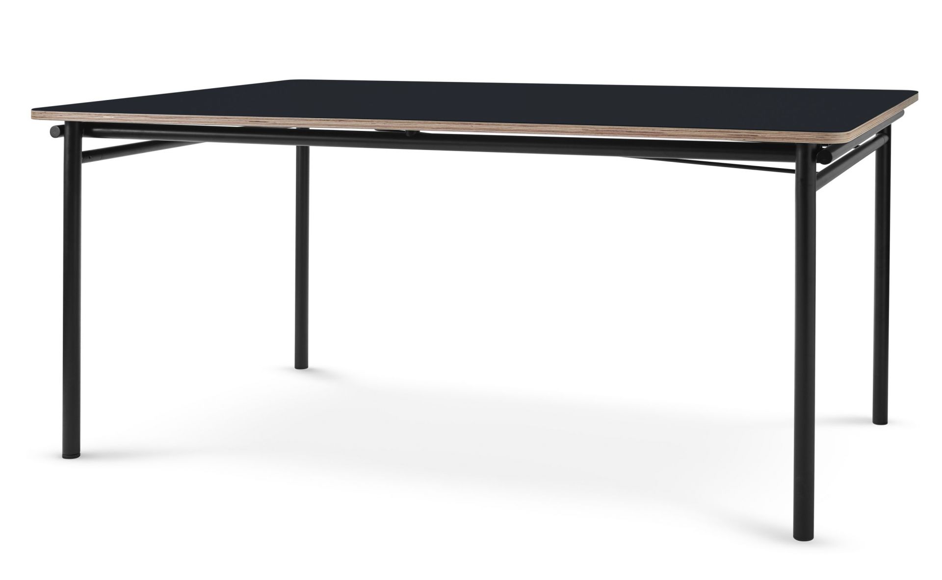 Schwarzer Eva Solo Esstisch mit Ausziehfunktion und minimalistischem Design, ideal für moderne Esszimmer.