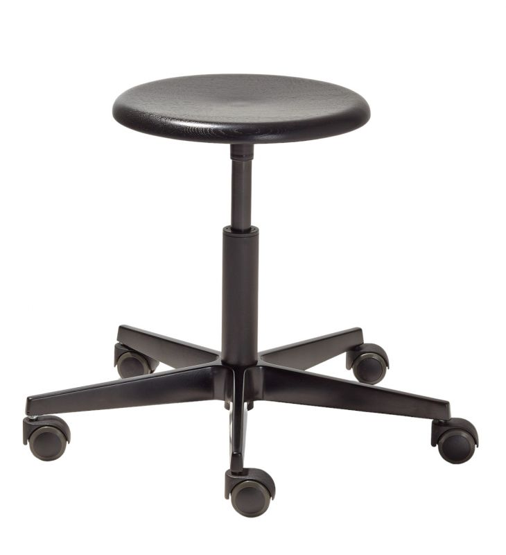 Schwarzer Mr. Round Drehhocker von Richard Lampert mit Rollen und höhenverstellbarem Sitz.