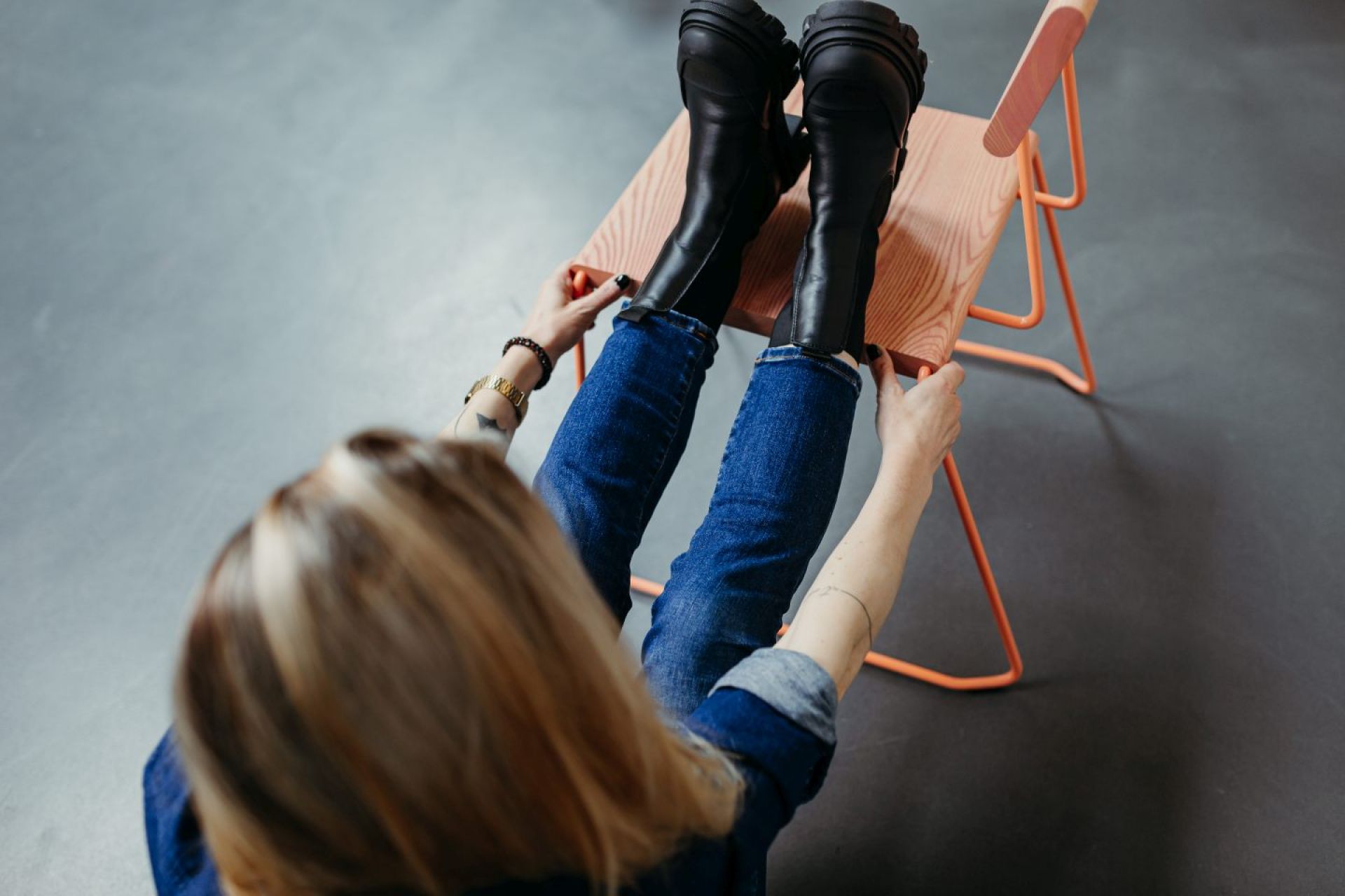 D:005 Stuhl Fuchs & Habicht