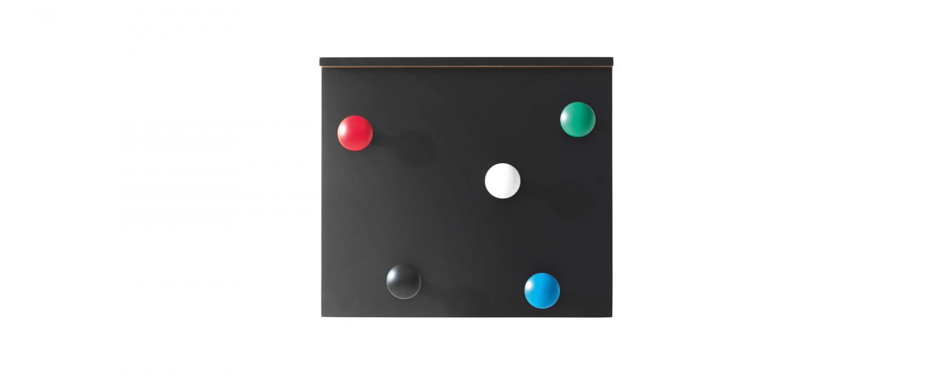 Schwarze LC17 Portemanteau Garderobe von Cassina mit bunten, runden Kleiderhaken. Design Garderobe für Flur und Eingangsbereich.