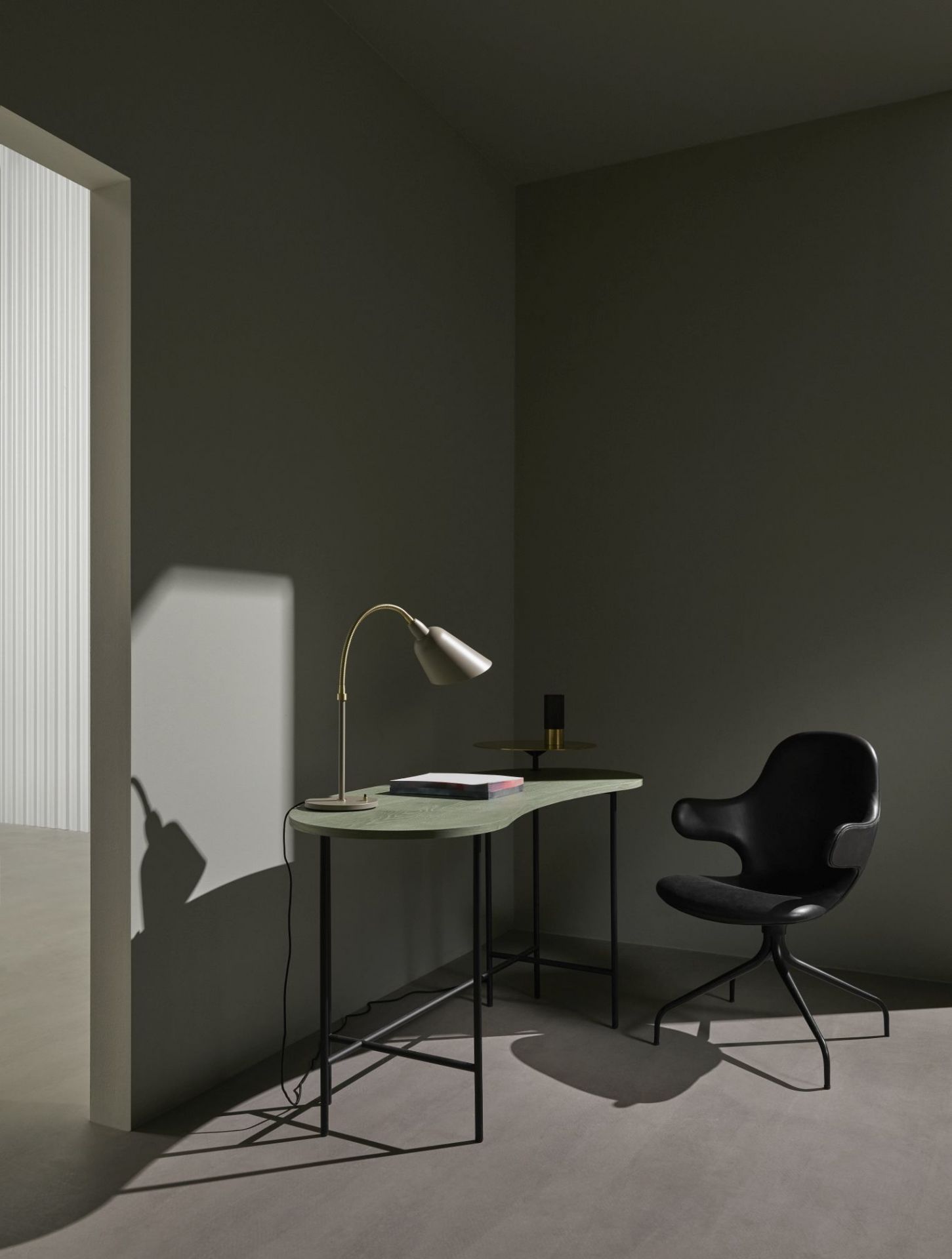 Palette JH9 Sekretär / Schreibtisch AndTradition   