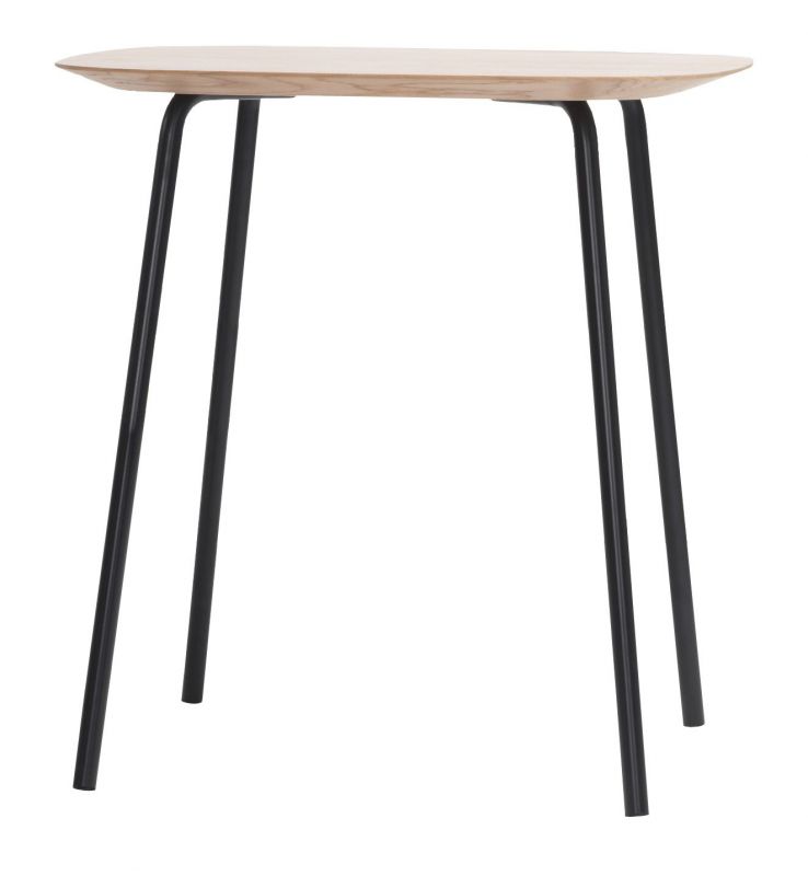 Okito Tisch: Moderner Beistelltisch mit heller Holzplatte und schwarzen Metallbeinen.