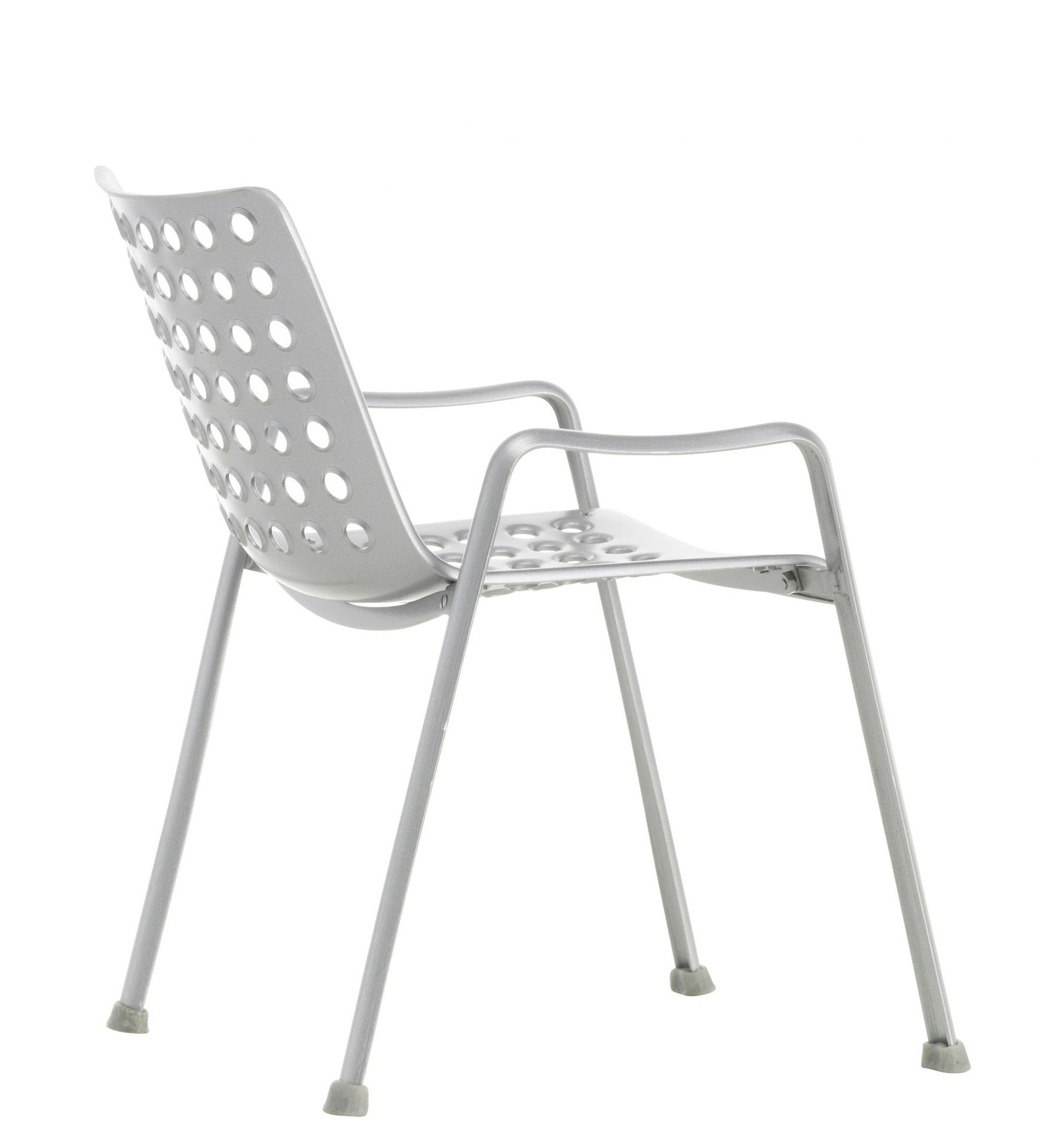Silberner Landi Stuhl mit Armlehnen, Miniatur Design von Vitra, perforierte Sitzfläche und Rückenlehne.