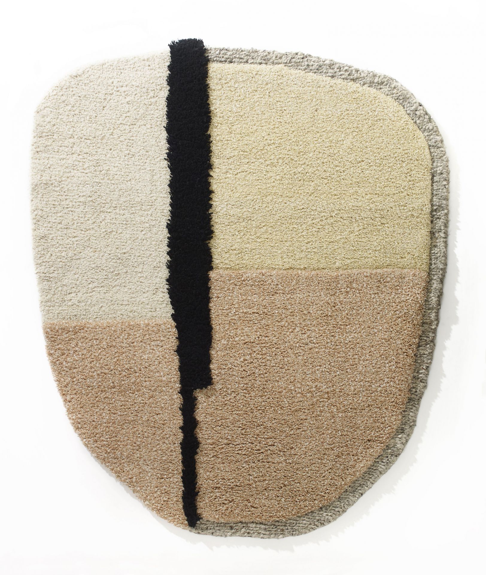 Ames Nudo Teppich, groß, mit beigen Farbflächen und schwarzem Streifen, moderner Wollteppich.