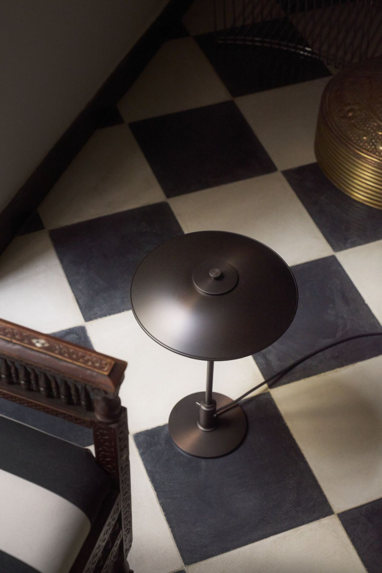 PH 3/2 Aged Brass Opal Tischleuchte Louis Poulsen