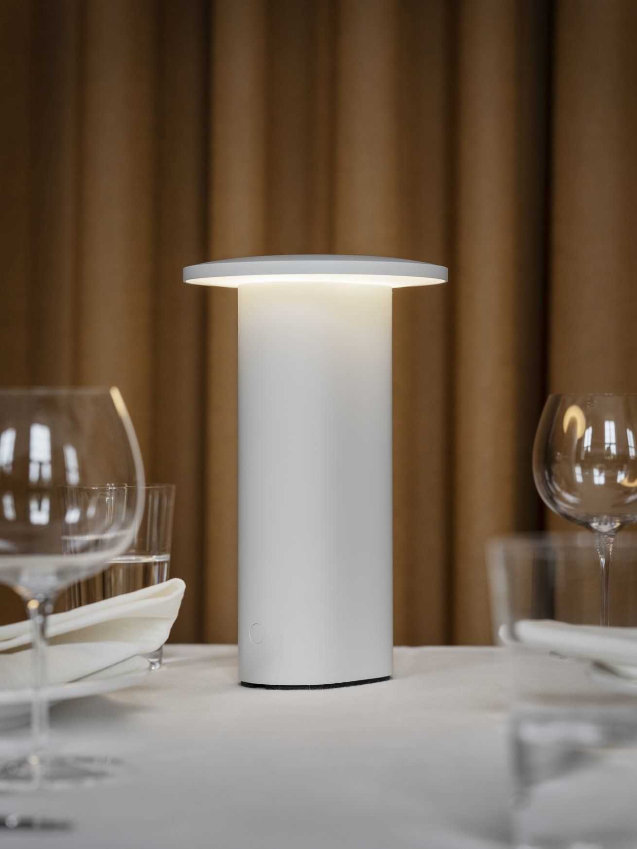 Solae LED Akkuleuchte / Tischleuchte Fritz Hansen