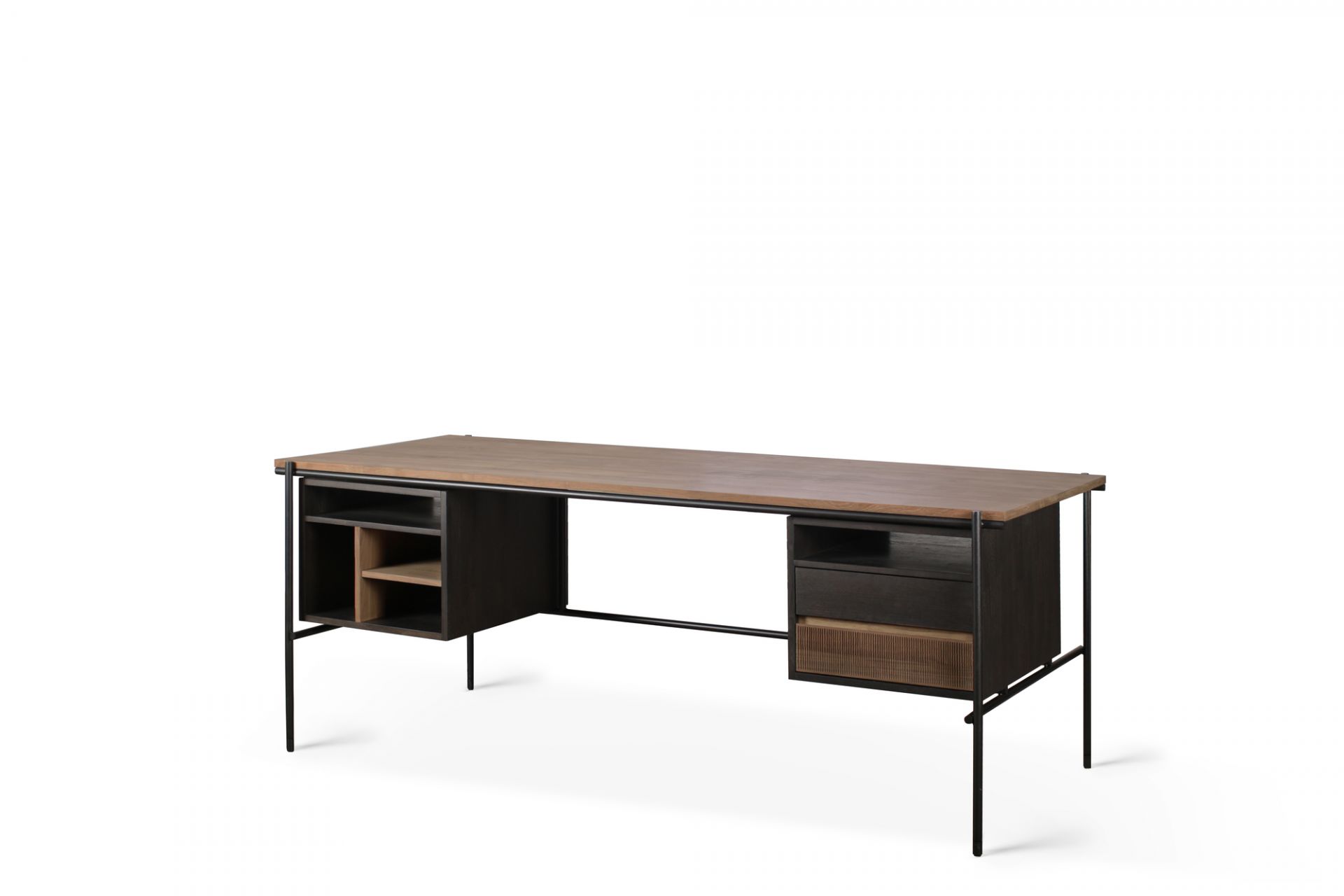 Oscar Schreibtisch mit zwei Schubladen von Ethnicraft, Holz, schwarzes Metallgestell, modernes Design.