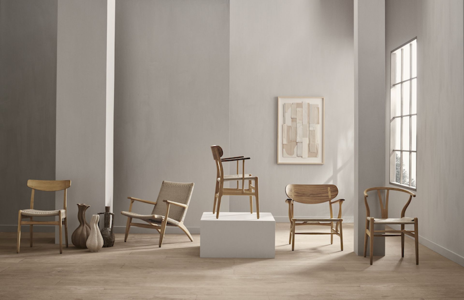 CH22 Lounge Sessel von Carl Hansen & Søn aus Eiche und Walnuss in hellem Raum.