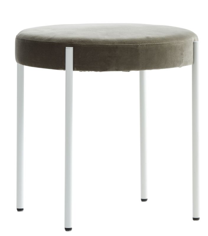 Verpan Hocker Series 430 mit olivgrünem Samtbezug und weißen Beinen. Moderner Sitzhocker.