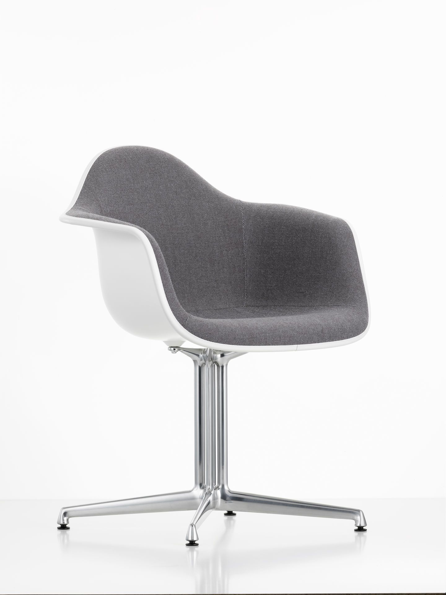 Eames Plastic Arm Chair DAL Stuhl Vollgepolstert Vitra