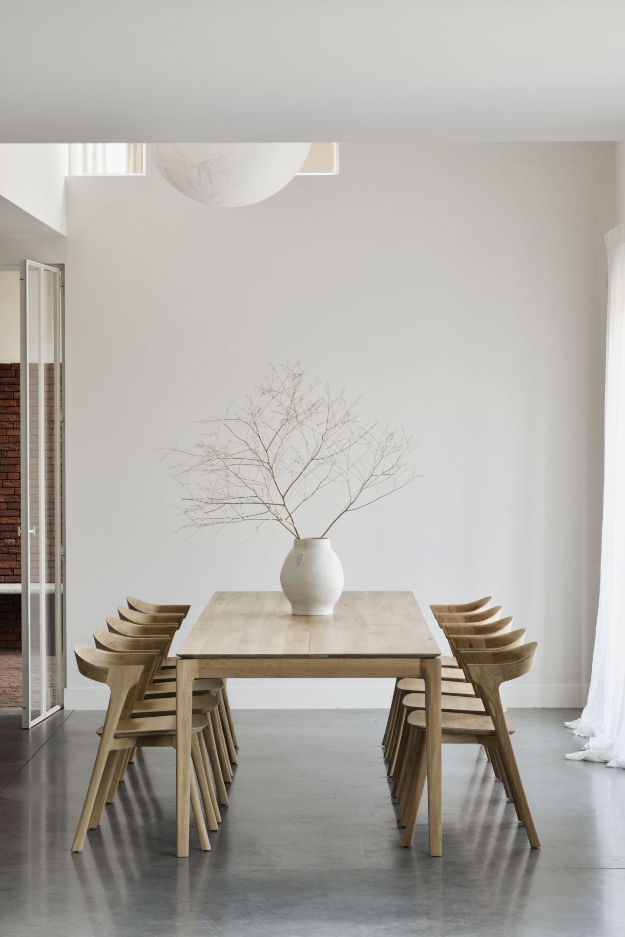 Bok ausziehbarer Esstisch lackierte Eiche B120-180cm Ethnicraft