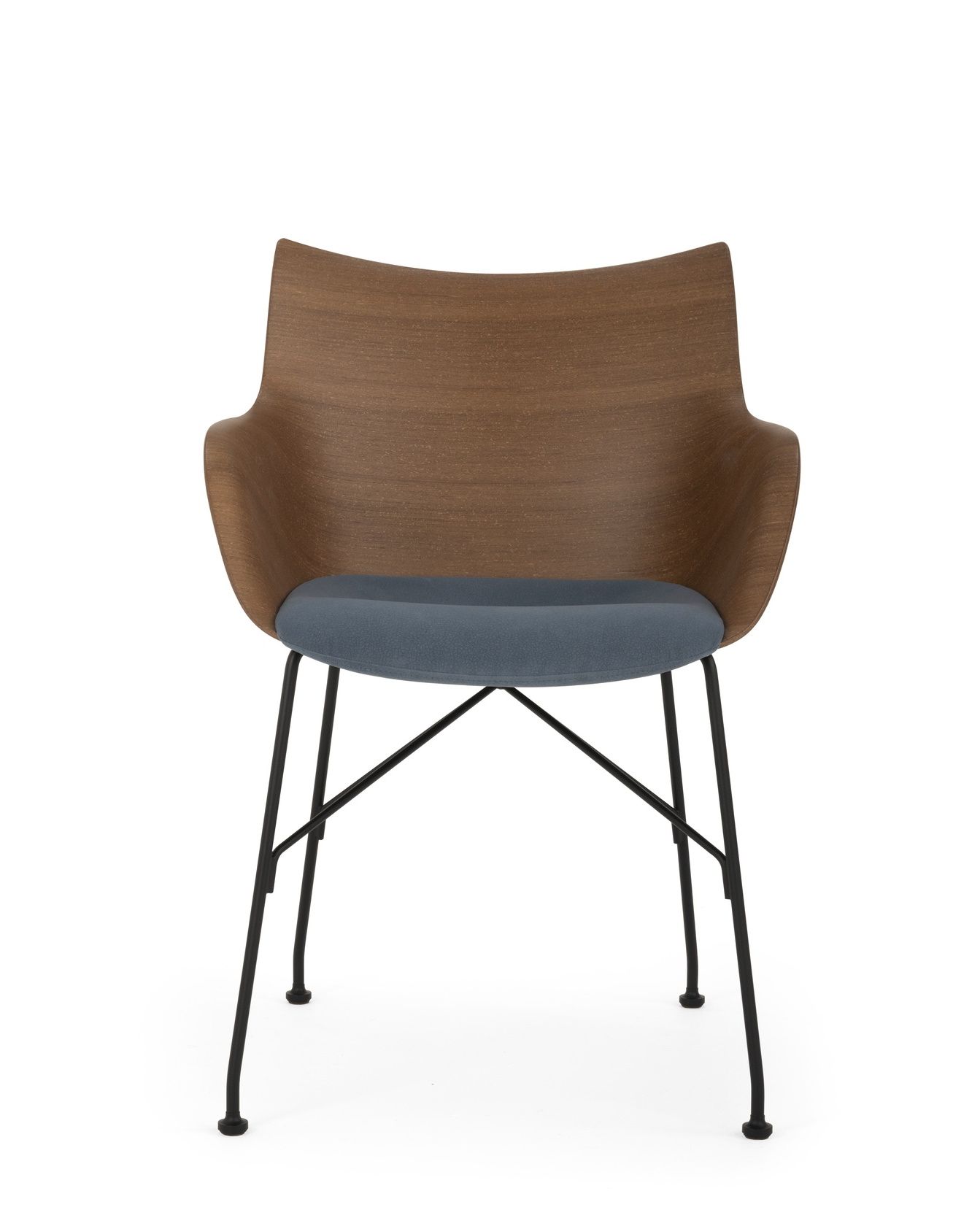 Q/Wood Stuhl von Kartell: Holzstuhl mit Armlehnen und blauem Sitzpolster auf schwarzem Metallgestell.