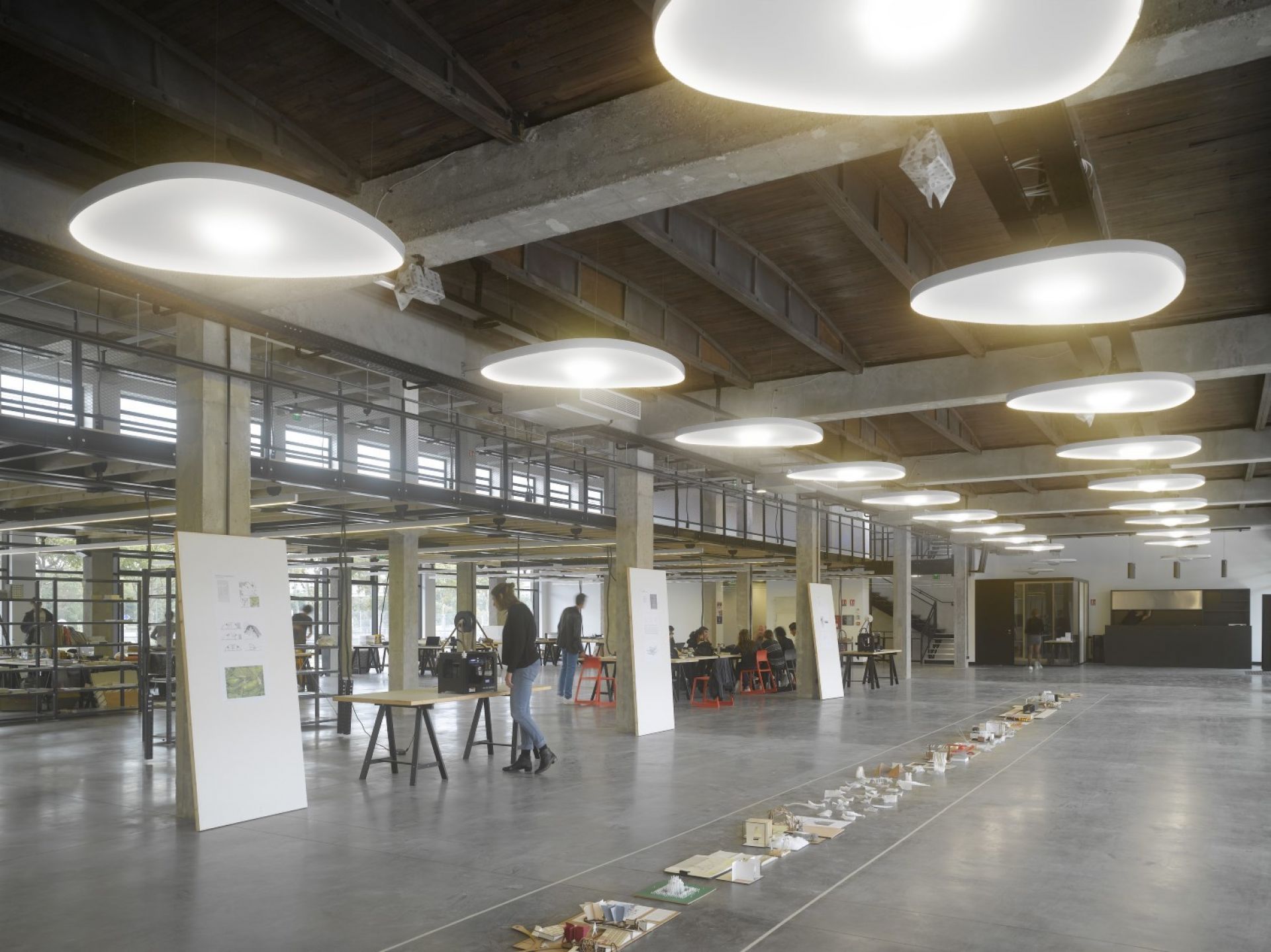 D71PV  Petale LED Pendelleuchte Luceplan