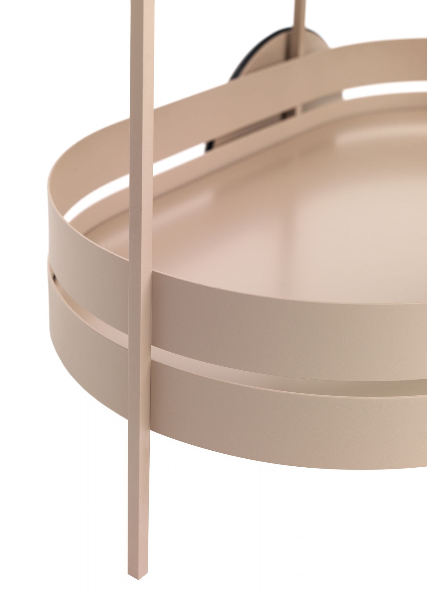 Detailaufnahme: Grace Servierwagen von Schönbuch in Rosenholz, modernes Möbeldesign für Wohnzimmer und Küche.