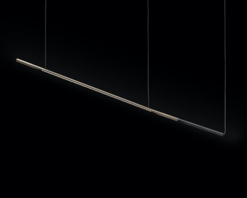 Ilo Pendelleuchte von Oluce in Satin Bronze: Moderne Hängeleuchte für stilvolle Beleuchtung.