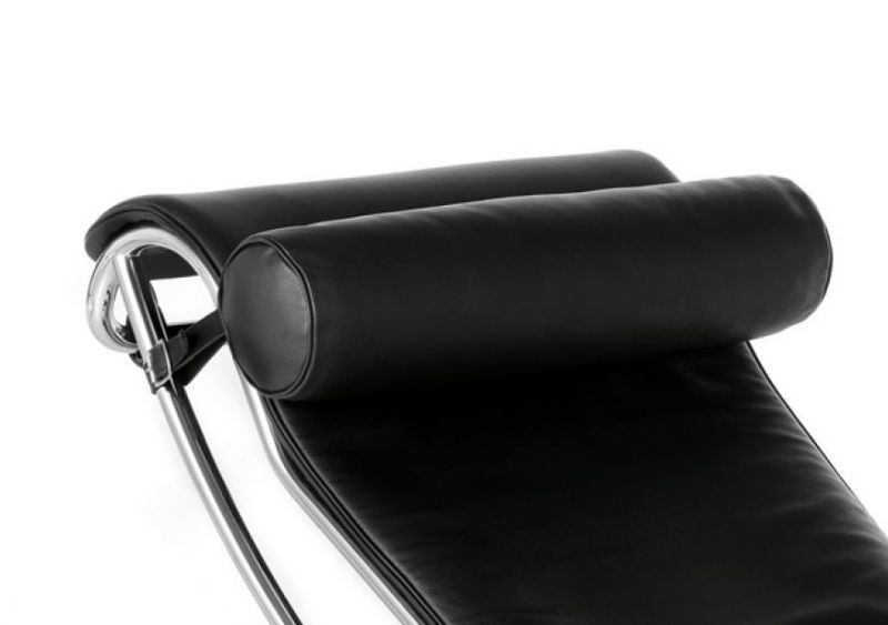 NUR Nackenrolle zu LC4 Liege in Leder X GRAPHITE Cassina