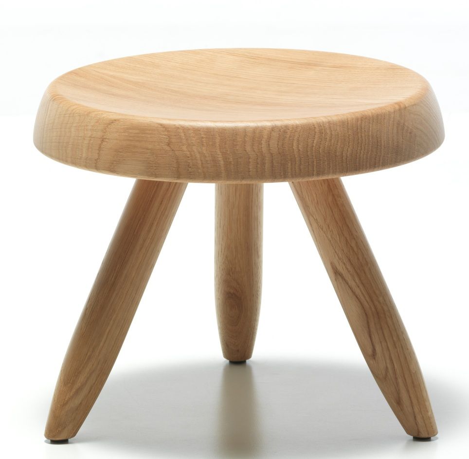 524 Tabouret Berger Hocker von Cassina, runder Holzhocker mit drei Beinen.