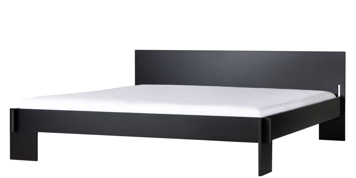 Schwarzes Siebenschläfer Bett mit Kopfteil von Nils Holger Moormann, Größe 160 x 200 cm.