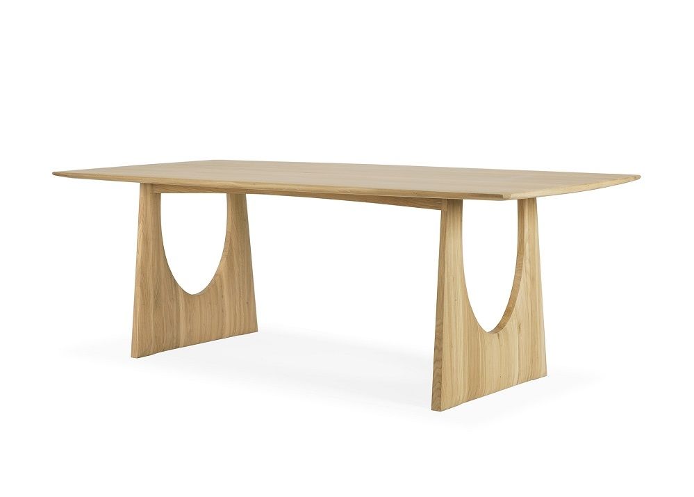 Ethnicraft Esstisch Geometric aus geölter Eiche. Moderner Holztisch mit außergewöhnlichem, geometrischem Design.