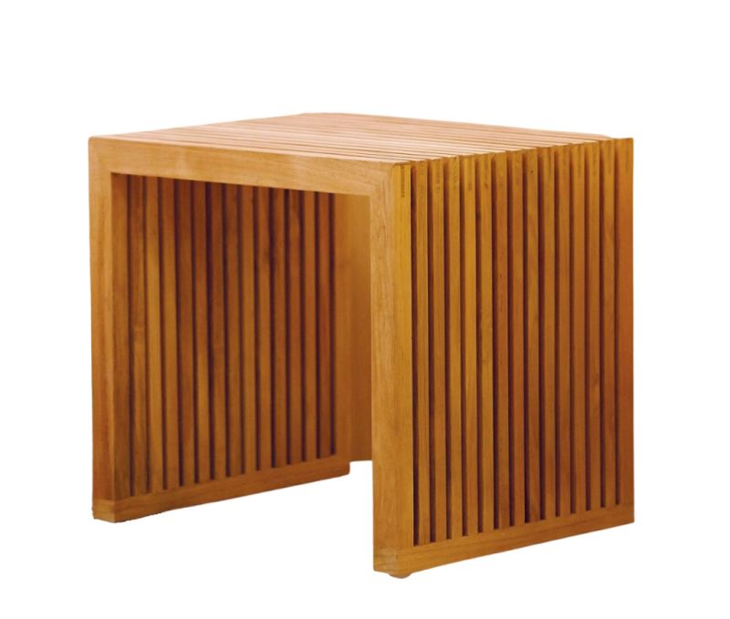 Tivoli Hocker Natur von Jan Kurtz, quadratischer Beistelltisch aus massivem Teakholz mit Lattenstruktur.