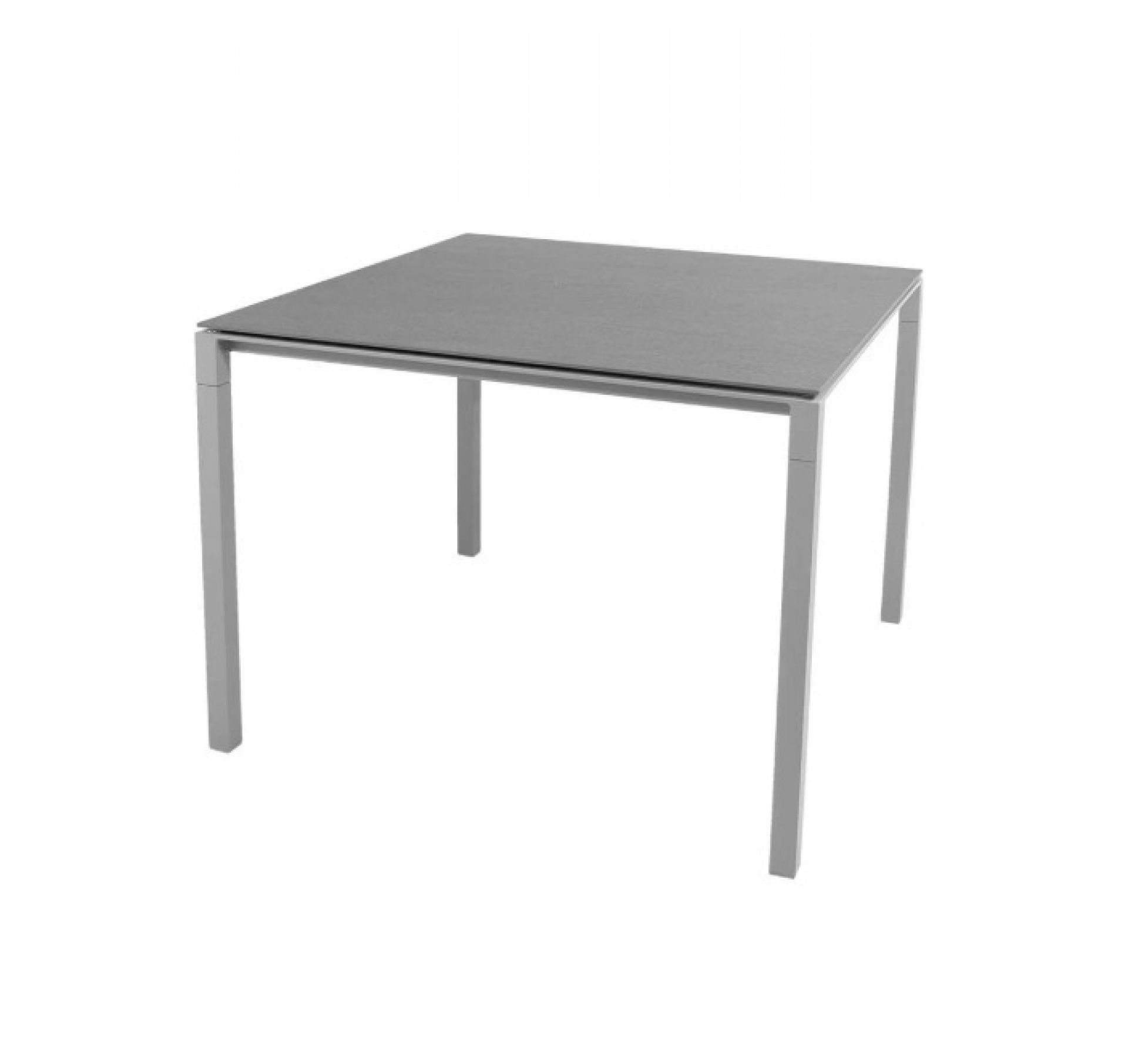 Quadratischer Pure Outdoor Esstisch mit hellgrauem Cane-Line Gestell und basaltgrauer Tischplatte. Moderner Gartentisch.