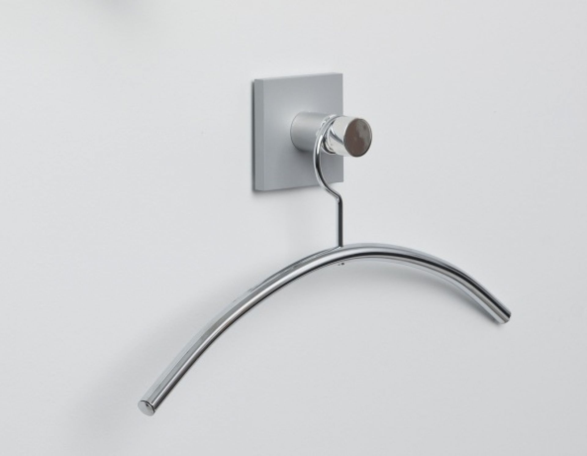 Hangon 1 Kleiderhaken Aluminium poliert für 1 Kleiderbügel Cascando EINZELSTÜCK