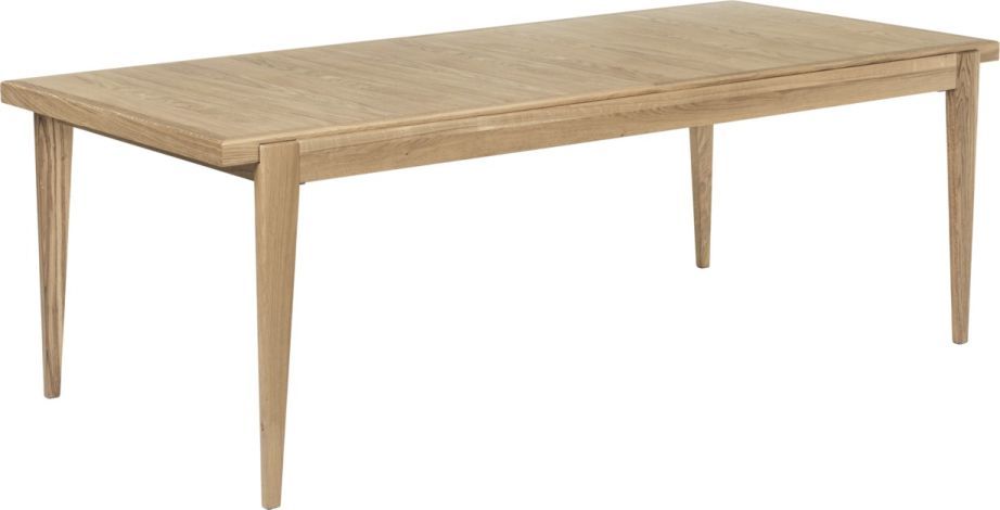 S-Table Esstisch ausziehbar von Gubi aus hellem Holz, rechteckige Tischplatte und vier Beine.