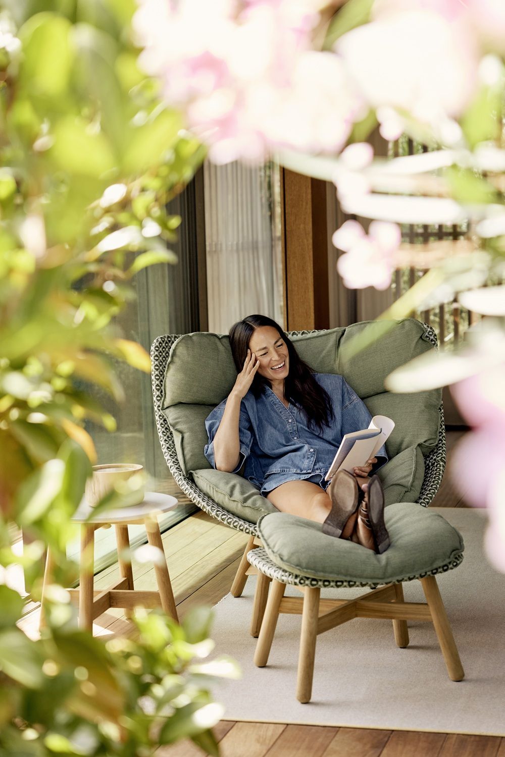 Mbrace Outdoor Wing chair Hochlehner Dedon