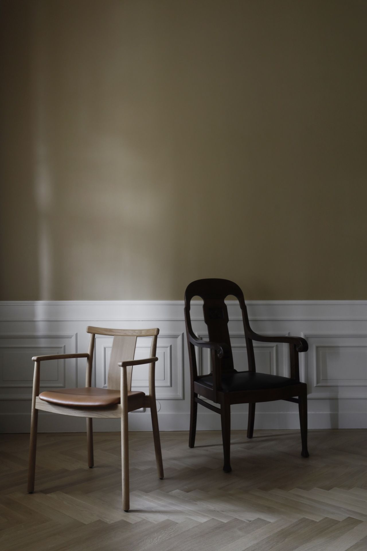 Merkur Dining Chair Stuhl mit Armlehnen / Esszimmerstuhl Audo Copenhagen