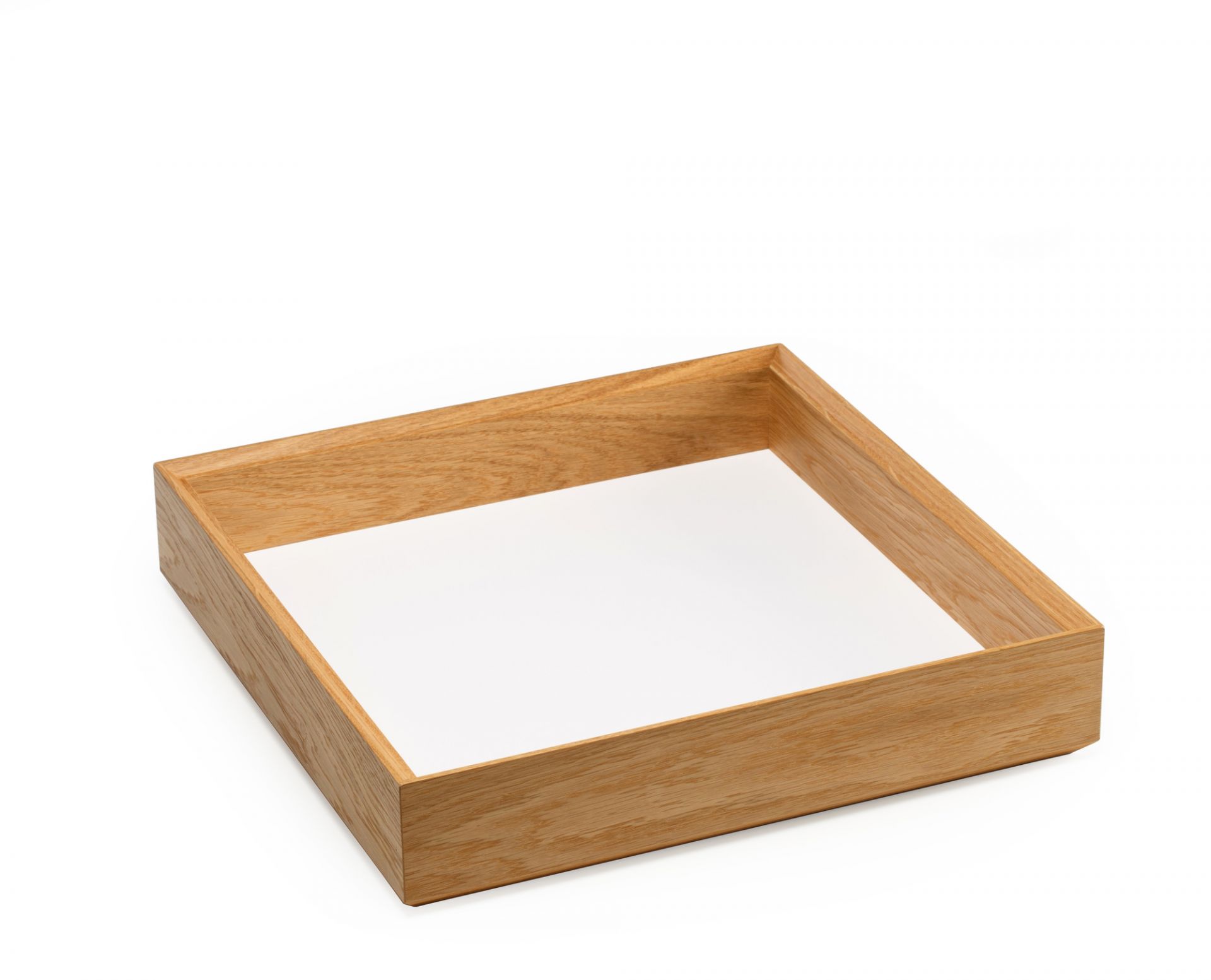 Tidy Tablett aus Holz, Teil eines 3er-Sets von Favius, für stilvolle Aufbewahrung.